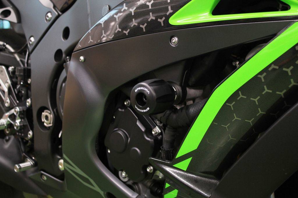 SPEEDRA スピードラ フレームスライダー タイプB ZX-10R KAWASAKI カワサキ エンジンスライダー・フレームスライダー フレーム｜ウェビック　店