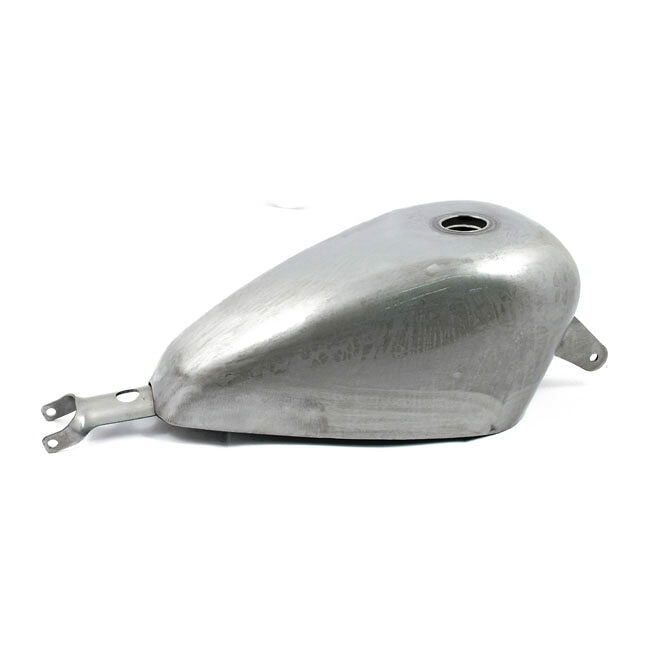 MCS エムシーエス フューエルタンク 48 純正スタイル【GAS TANK FORTY-EIGHT OEM STYLE】 09-17 XL883N IRON； XL1200X SEVENTY-TWO； 07-12XL1200N NIGHTSTER； 2017 XL1200CX ROADSTER AND OTHERS． ALSO FOR 07-17 FUEL INJ． SPORTSTERS IN CUSTOM APPLICATIONS 外装｜ウェビック　店