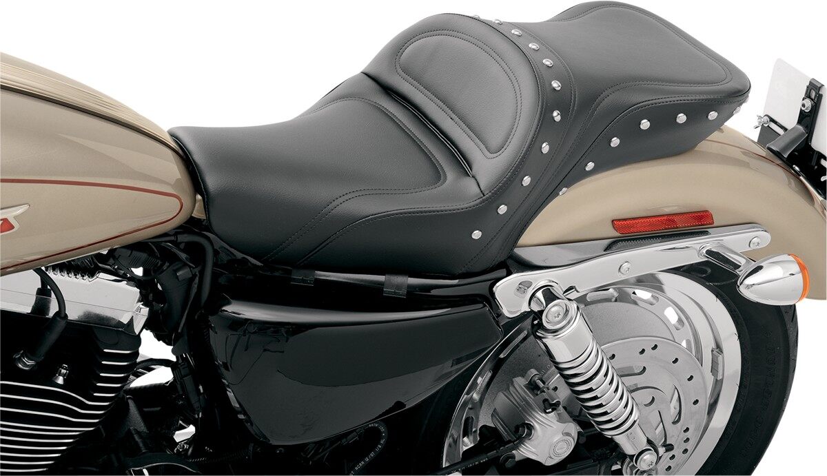SADDLEMEN サドルメン シート EXPLORER SPECIALモデル XLC用【SEAT EXPL SP XLC [0804-0312]】 Superlow - XL 1200T 2014 2017 1200C Custom 2004 2006 EFI 2007 1200L Low 2011 1200R Roadster 2008 883C 2009 883L HARLEY-DAVIDSON ハーレーダビッドソン シート関連 外装