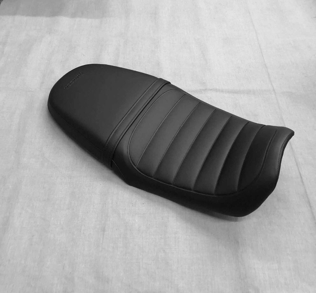楽天市場】Honda(ホンダ) 純正 CL250 / CL500 フラットシート 08R70