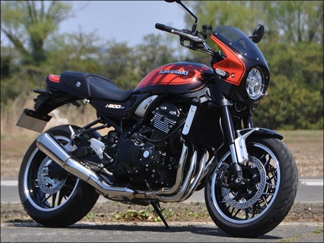 楽天市場】CHIC DESIGN シックデザイン ロードコメット Z900RS KAWASAKI カワサキ ビキニカウル スクリーンカラー：クリア /  塗装カラー：【3色塗装】キャンディトーンブルー（年式：'22-／カラーコード：68R／備考：青玉虫） : ウェビック 楽天市場店