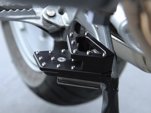 AltRider アルトライダー DualControl - 25.4mm Riser for the BMW R 1200 GS Water Cooled Black | R113-2-2511 その他ステップオプション・補修部品 ステップ 足回り