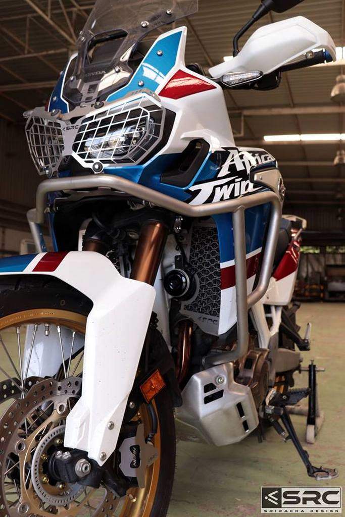 SRC エスアールシー ラジエターガード CRF1000L Africa Twin Adventure Sports HONDA ホンダ ラジエーターコアガード・オイルクーラーコアガード 冷却関連 エンジン｜ウェビック　店 12,584円