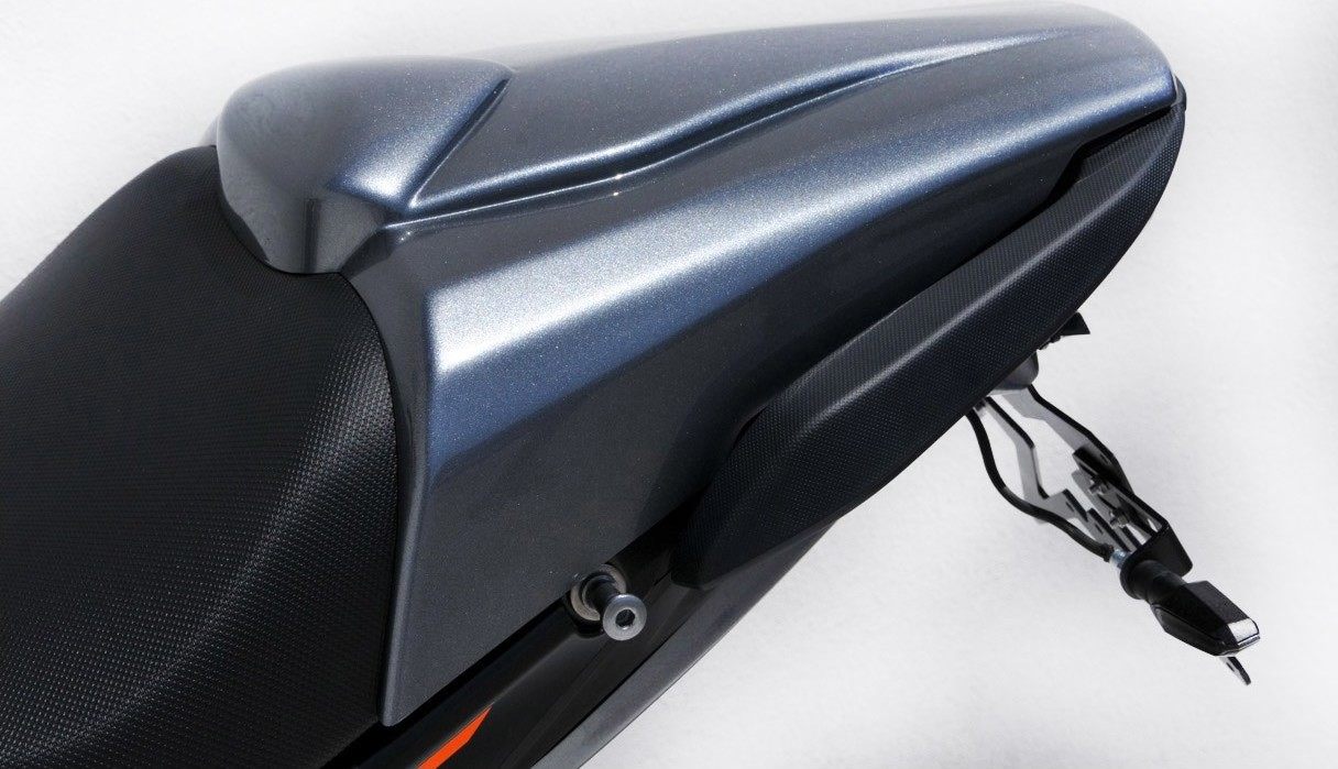 BODY STYLE ボディースタイル スポーツライン シートカバー 【Sportsline seat cover】 CB650F HONDA ホンダ シングルシートカウル シート関連 外装 カラー:シルバー(Sword Silver Metallic, NHA95)