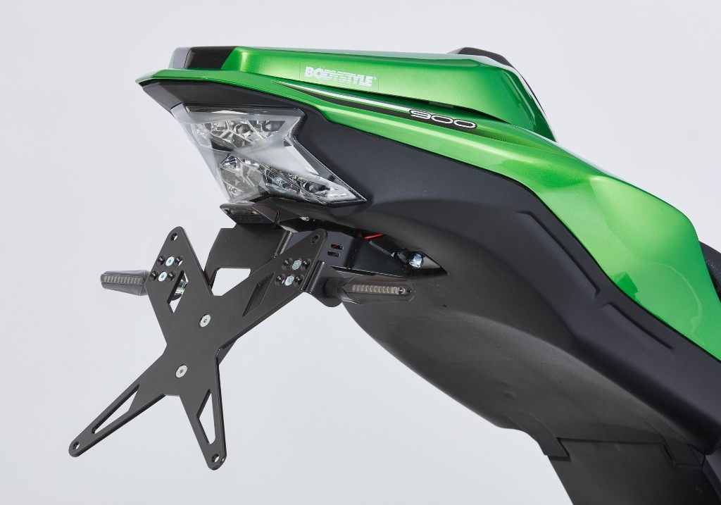 PROTECH プロテック X-SHAPE license plate holder Z900 KAWASAKI カワサキ ナンバーステー 外装｜ウェビック　店 18,936円