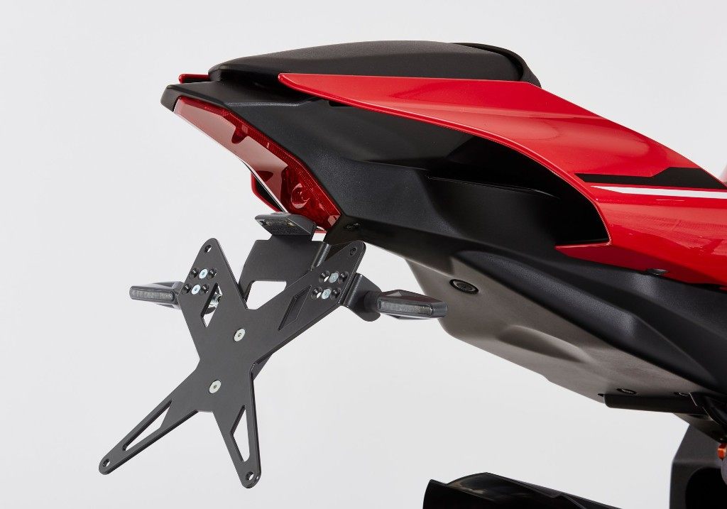 PROTECH プロテック X-SHAPE license plate holder YZF-R1 M YAMAHA ヤマハ ナンバーステー 外装｜ウェビック　店