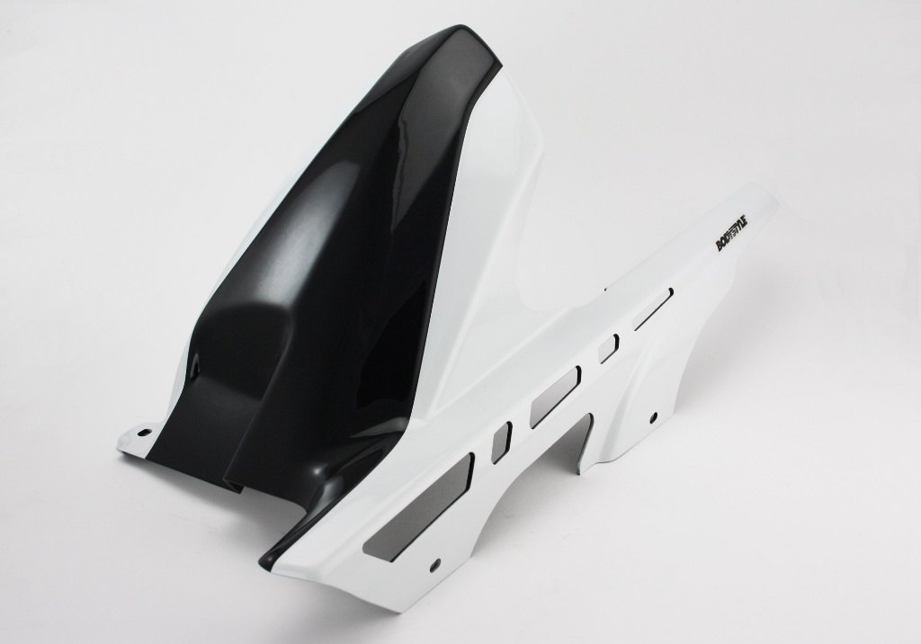 BODY STYLE ボディースタイル Sportsline rear hugger Z900 KAWASAKI カワサキ リアフェンダー フェンダー関連 外装｜ウェビック　店