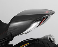 Magical Racing マジカルレーシング シートカウル DIAVEL DUCATI ドゥカティ シートカウル・テールカウル カウル関連 外装|ウェビック 店