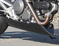 Magical Racing マジカルレーシング アンダーカウル MONSTER696 DUCATI ドゥカティ カウル関連 外装 素材:平織りカーボン製 / MagiVeilセラミックコーティング:なし|ウェビック 店