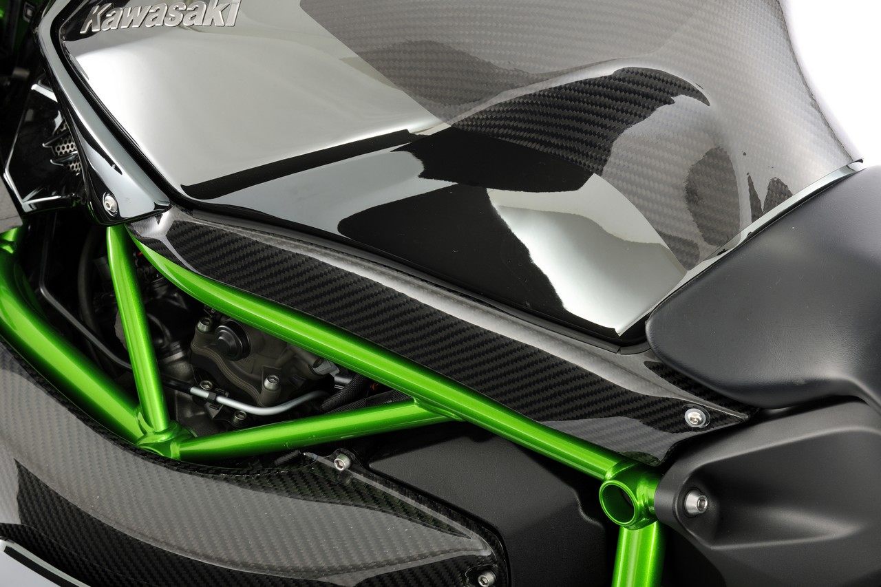 Magical Racing マジカルレーシング タンクサイドカバー ニンジャ H2 KAWASAKI カワサキ サイドカウル・サイドカバー カウル関連 外装