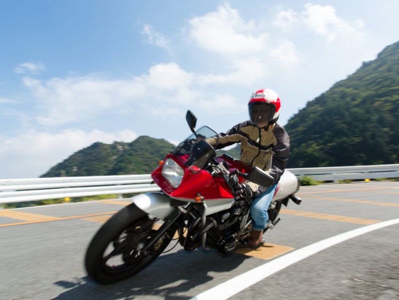 世界的に IRC 井上ゴム オートバイ用 オンロードスポーツタイヤ RS310 R 150 90-15 74H 302900 theblur.org IRC アイアールシー DUROTOUR RS-310 デューロツアー タイヤ V-MAX 1200 ロイヤルスター1300 デスペラード400 デスペラード800(マローダー800 VZ800) VZ750 バイク用品 | blinder-chile.cl
