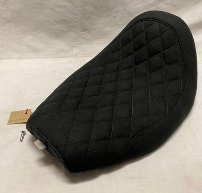部品屋K&W 【BT CHOPPERS】ストレッチタンク対応シート ツインカム HARLEY-DAVIDSON ハーレーダビッドソン シート シート関連 外装 シートタイプ：アルカンターラ ダイヤステッチ
