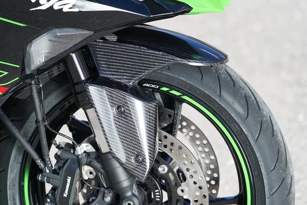 楽天市場】EIGHT(才谷屋) エイト(サイタニヤ) リアフェンダー ZX-4R ZX