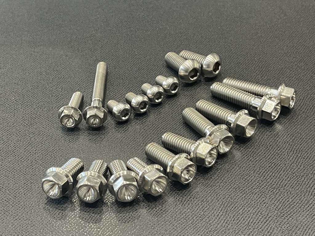 Titanium Power チタニウムパワー チタンボルトセット BabyFaceパフォーマンスステップキット用 Z900RS KAWASAKI カワサキ その他ステップオプション・補修部品 ステップ 足回り