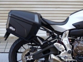 MOTOCO モトコ オリジナル GIVI E22 専用ホルダー MT-07 YAMAHA ヤマハ その他パニアケースオプション・補修部品 車体用バッグ・ケース