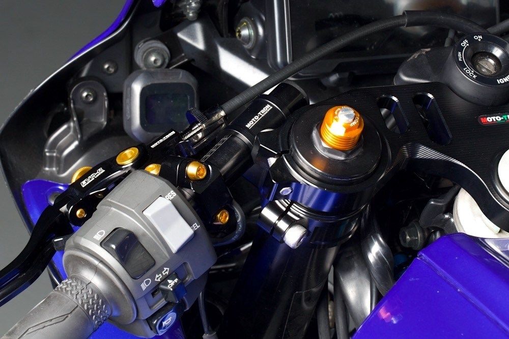 MOTO-TRON RACING モトトロンレーシング クリップオンハンドルバー YZF-R7 YAMAHA ヤマハ セパレートハンドル ハンドル｜ウェビック　店