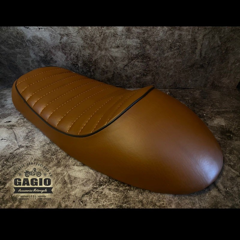 GAGIO MOTOR PARTS ガジオモーターパーツ Race seat with plastic base シート シート関連 外装