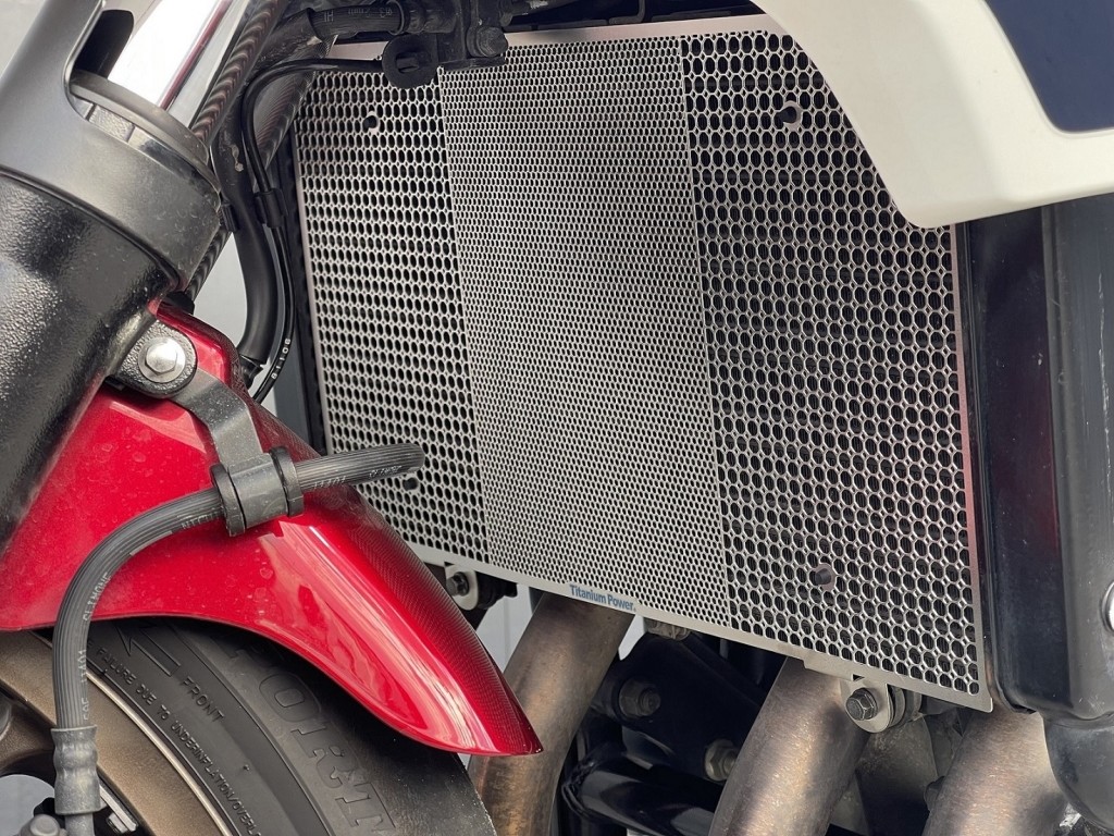 Titanium Power チタニウムパワー チタンラジエターコアガード CB1300SF HONDA ホンダ ラジエーターコアガード・オイルクーラーコアガード 冷却関連 エンジン