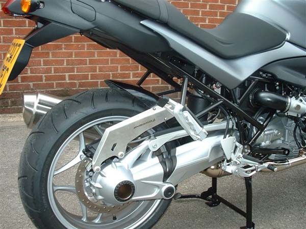 Pyramid Plastics ピラミッドプラスチック リアフェンダー(Hugger) R1200 S 06-14 R BMW リアフェンダー フェンダー関連 外装｜ウェビック　店
