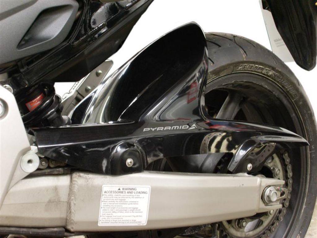 Pyramid Plastics ピラミッドプラスチック リアフェンダー(Hugger) CB600F Hornet 2007-2013 HONDA ホンダ リアフェンダー フェンダー関連 外装|ウェビック 店