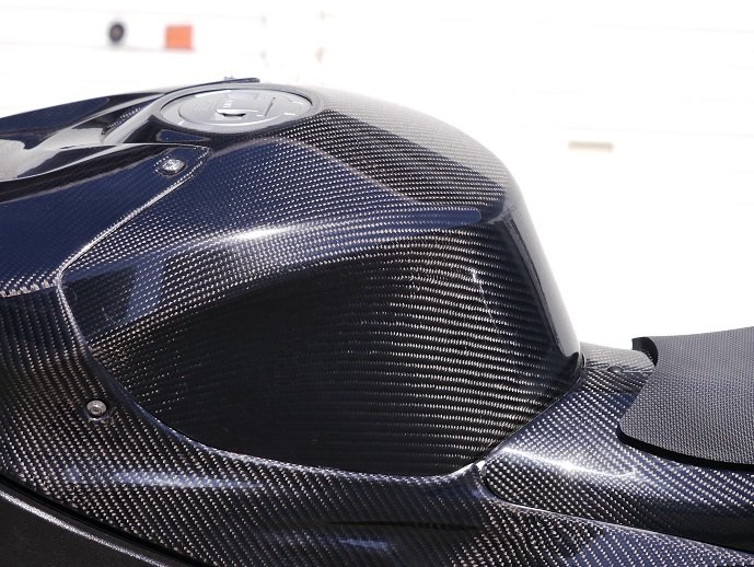 EIGHT(才谷屋) エイト(サイタニヤ) タンクカバー S1000RR BMW タンク関連 外装｜ウェビック　店