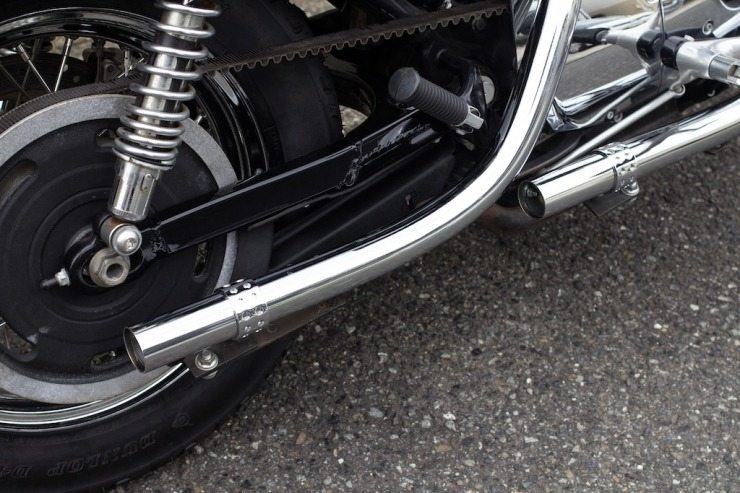 ステンレス製ポリッシュマフラー 曲げタイプ ハーレースポーツスターXL1200L Sawicki Speed RT ショーティー・2-1フルエキゾーストマフラー