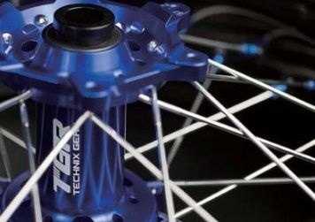 TGR TECHNIX GEAR TGRテクニクスギア TYPE-R Super Motard(モタード)用ホイール(前後セット) YZ250F YZ450F YZ450FX WR450F YAMAHA ヤマハ ホイール ホイール関連 足回り ハブカラー：レッド / ブラックスポーク：なし / ニップルカラー：オレンジ