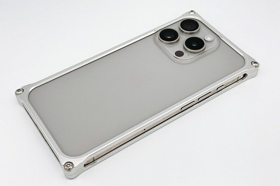 GILD design ギルドデザイン ソリッドバンパー for iPhone15 ProMax スマートフォンケース 電子機器類