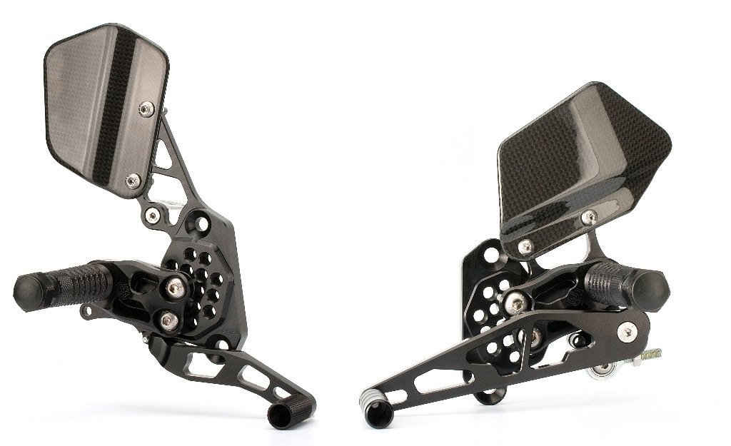 GILLES TOOLING ギルズツーリング アジャスタブル バックステップキット AS31GT VFR 1200 FA FD Automatic HONDA ホンダ バックステップ ステップ 足回り|ウェビック 店
