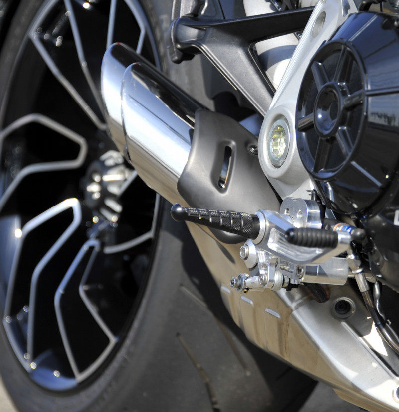 de LIGHT ディライト ミドルポジションステップキット XDIAVEL DUCATI ドゥカティ フットペグ ステップ 足回り