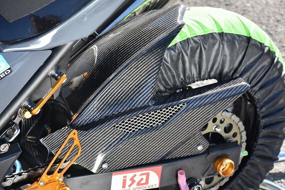 楽天市場】マジカルレーシング リアフェンダー 綾織カーボン 18