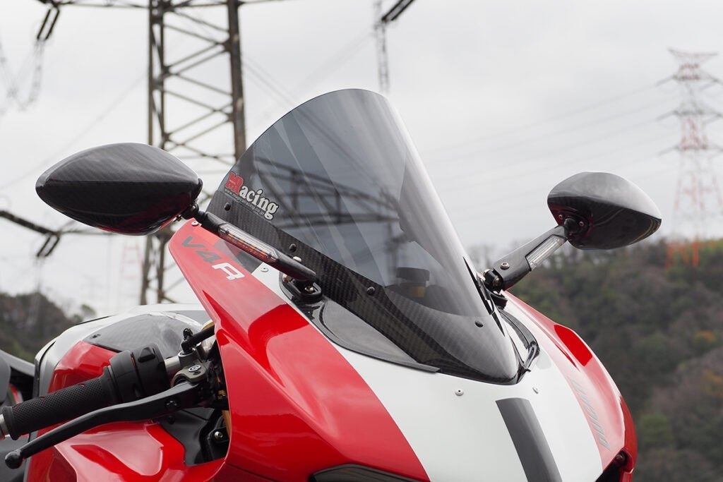 Magical Racing マジカルレーシング カーボントリムスクリーン Panigale V4R DUCATI ドゥカティ スクリーン 外装 カラー：クリア / タイプ：平織りカーボン / MagiVeilセラミックコーティング：あり