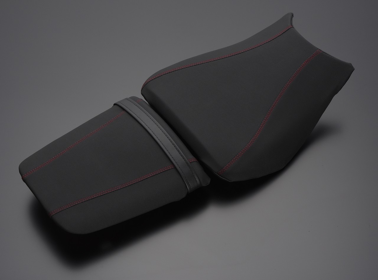 ALBA アルバ G GRIP(Gグリップ/ジーグリップ)滑り難いシート張替サービス CBR1000RR CBR250R CBR600RR NC750X ZX-25R ZX-10R ZX-12R ZX-14R ZX-6R ニンジャ1000 Z1000SX ニンジャ250 ニンジャ400 GSX-R1000 GSX-R600 GSX-S1000 GSX-S1000F MT-03 YZF-R1 YZF-R1M シート関連｜ウェビック　店