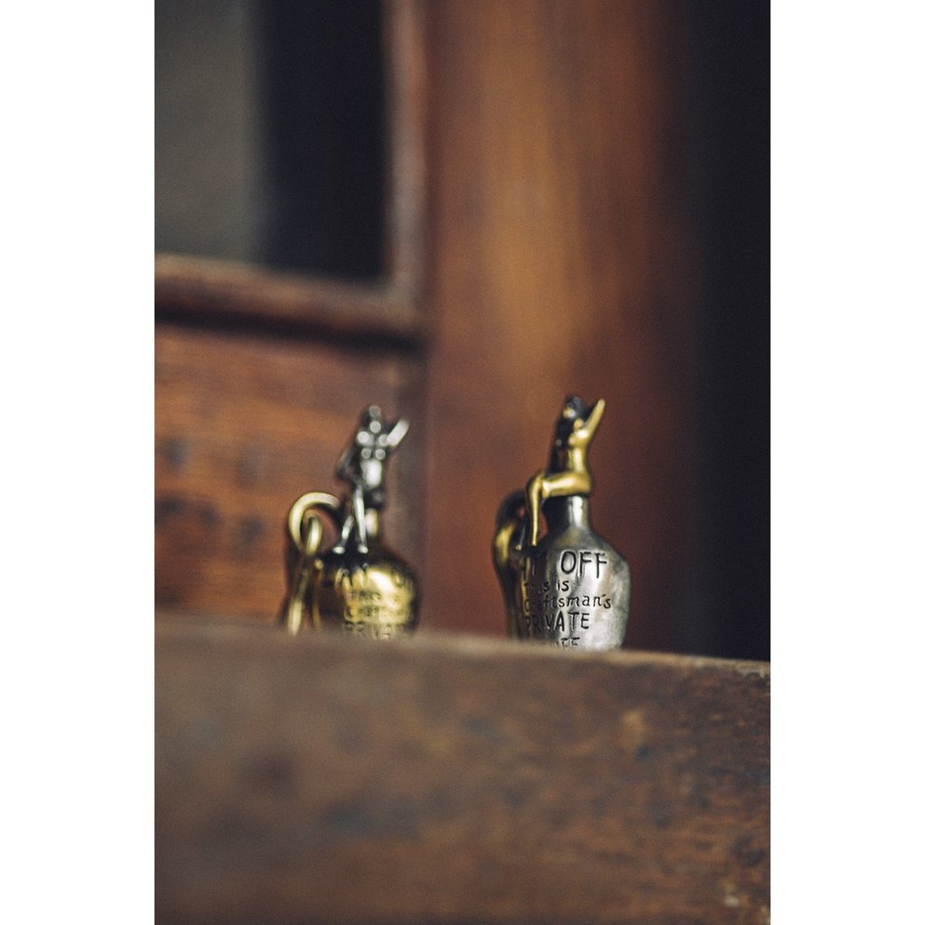 Metalize Productions メタライズプロダクションズ Bottle Naked Lady 真鍮製 ペンダント 装飾品・アクセサリー バイク関連グッズ タイプ:Brass naked woman/ホワイト bronze wine bottle|ウェビック 店
