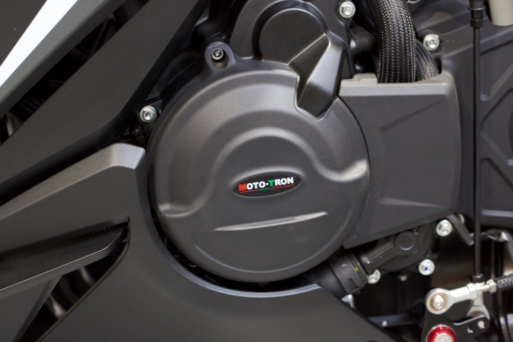MOTO-TRON RACING モトトロンレーシング エンジンカバー CBR400R HONDA ホンダ その他エンジンカバー エンジンパーツ エンジン｜ウェビック　店
