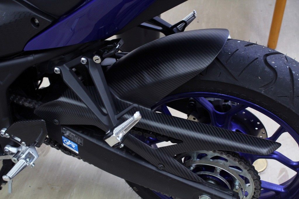 yzf-r25 マジカルレーシング リアインナーフェンダー 綾織