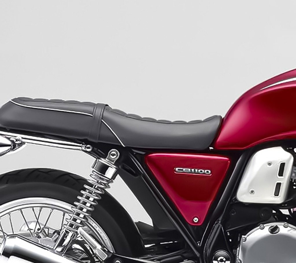 CB1100RS用K&H MIDダブルシートB タック2 MID ダブルシート B タック2 CB1100 フランジレスタンク｜K＆H