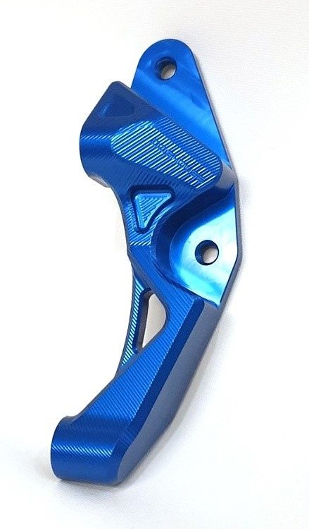 DOGHOUSE ドッグハウス Brembo用ラジアルフロントキャリパーサポート (100mm) KRV180 KYMCO キムコ キャリパーサポート・ブラケット ブレーキ｜ウェビック　店 8,256円