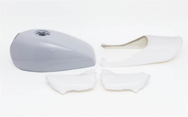 DOREMI COLLECTION ドレミコレクション Z2タイプスチールタンク外装セット エアプレーンタンクキャップ仕様 ZEPHYR400 KAWASAKI カワサキ フルカウル・外装セット カウル関連 外装