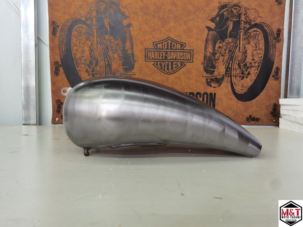 MOTO・TAKUMI モトタクミ ストレッチタンク キャップ付き SOFTAIL ストリートボブ FXBB ストリートボブ114 FXBBS ファットボーイ FLFBSANV FLFBS FLSTFB ファットボブFXFB ブレイクアウト114FXBRS ブレイクアウトFXBR ブレイクアウトFXSB ガソリンタンク タンク関連 外装 70,400円