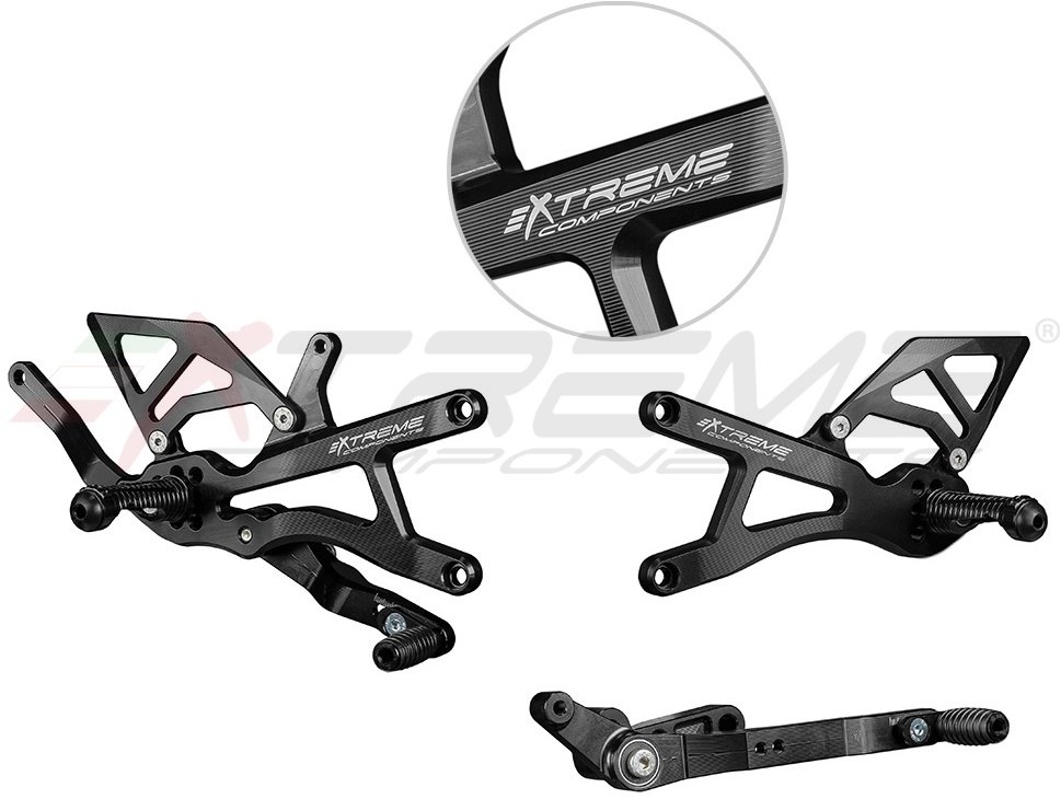 EXTREME COMPONENTS エクストリームコンポーネンツ GP EVO バックステップキット (正/逆シフト対応)(AKRAPOVICレーシングフルエキ用) R1 YAMAHA ヤマハ バックステップ ステップ 足回り タイプ:アルミヒールガード付き(ブラック)|ウェビック 店