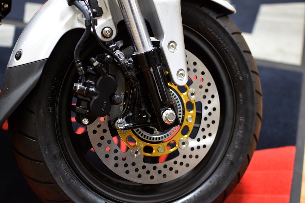 EVATEK エヴァテック フロントブレーキ245mm ディスクキット DAX125 HONDA ホンダ ブレーキディスクローターキット ブレーキ｜ウェビック　店