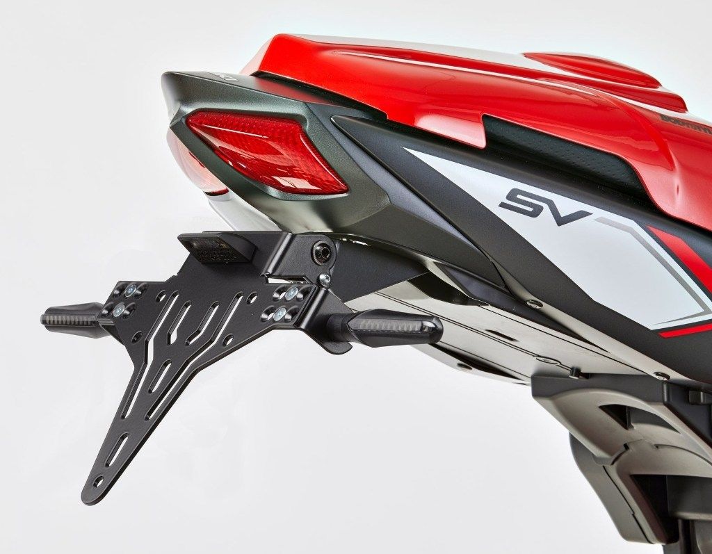 PROTECH プロテック V-SHAPE license plate holder kit including reflector and light SV 650 SUZUKI スズキ フェンダーレスキット フェンダー関連 外装