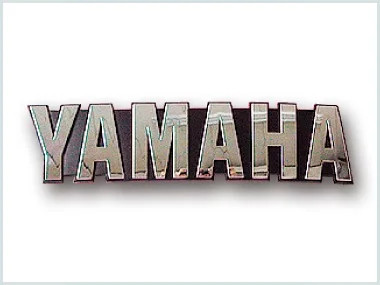 HOT&COOL ホット&クール YAMAHAタンクエンブレム銀：汎用 RZ250 RZ350 XJ400 YAMAHA ヤマハ エンブレム 外装