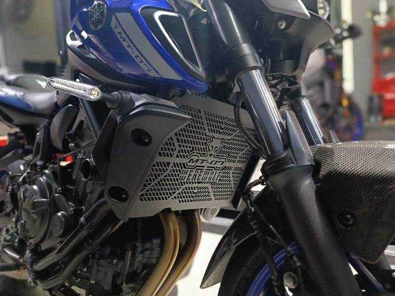 Were Wolf:ウェルウォルフ Radiator guard for MT-07 14-23 YAMAHA ヤマハ ラジエーターコアガード・オイルクーラーコアガード 冷却関連 エンジン｜ウェビック　店