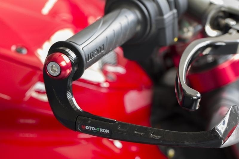 MOTO-TRON RACING モトトロンレーシング カーボンブレーキレバーガード STREETFIGHTER V4 S SP2 SP DUCATI ドゥカティ レバーガード ハンドル