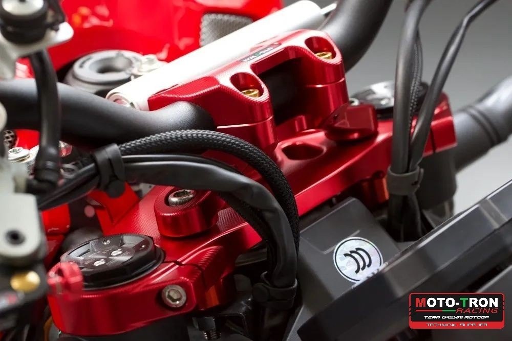 MOTO-TRON RACING モトトロンレーシング トップブリッジ STREETFIGHTER V2 V4 S SP SP2 DUCATI ドゥカティ ハンドル周辺パーツ ハンドル｜ウェビック　店