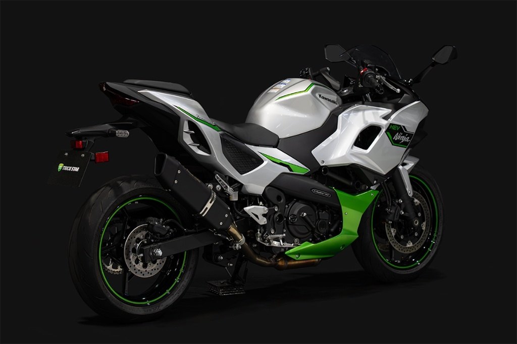 TRICKSTAR トリックスター 政府認証スリップオンマフラーIKAZUCHI Ninja 7 hybrid KAWASAKI カワサキ スリップオンマフラー マフラー サイレンサータイプ:ブラックエディション|ウェビック 店