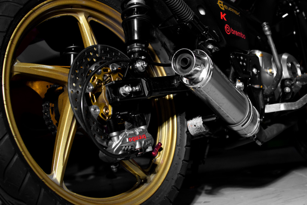 EVATEK エヴァテック 220mmリアディスク用 ブレンボGP4-MINI EZパッケージ【キャストホイール装着必須】 CT125 ハンターカブ HONDA ホンダ キャリパーサポート・ブラケット ブレーキ