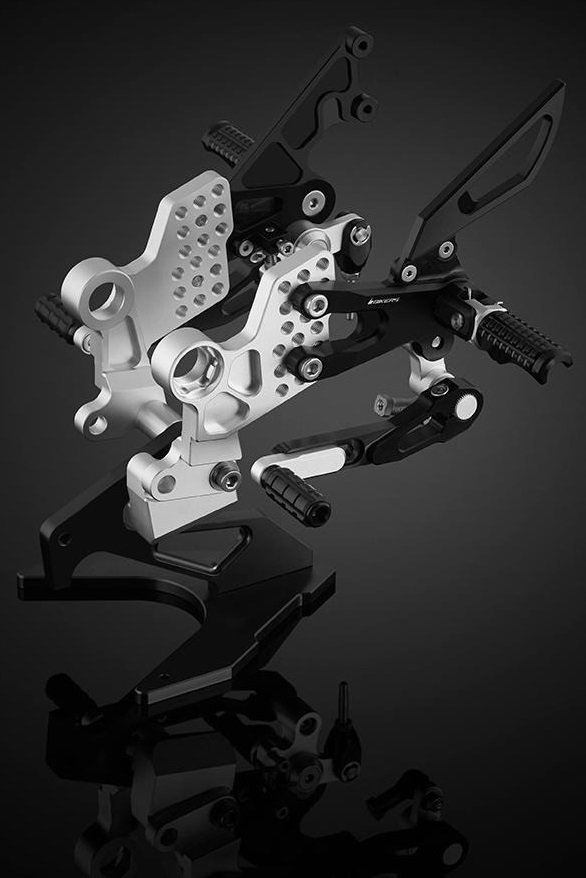 BIKERS バイカーズ バックステップ DUKE200 DUKE390 RC200 RC390 KTM ステップ 足回り｜ウェビック　店